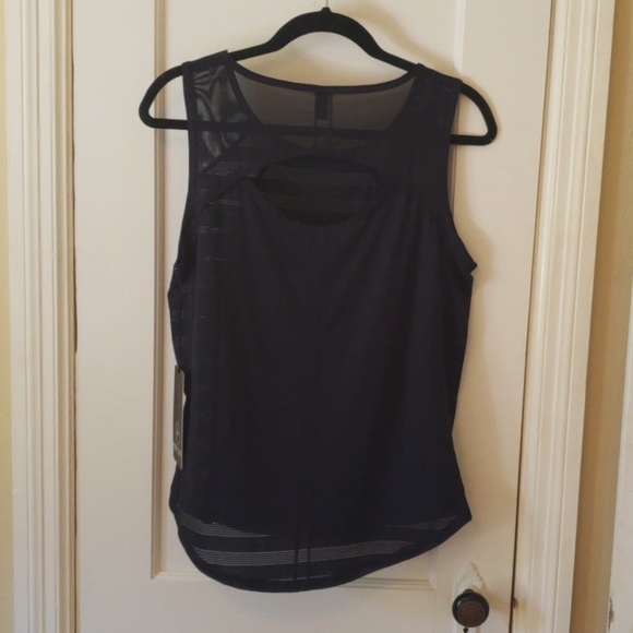 90 degree by reflex workout shirt - Picture 2 of 4